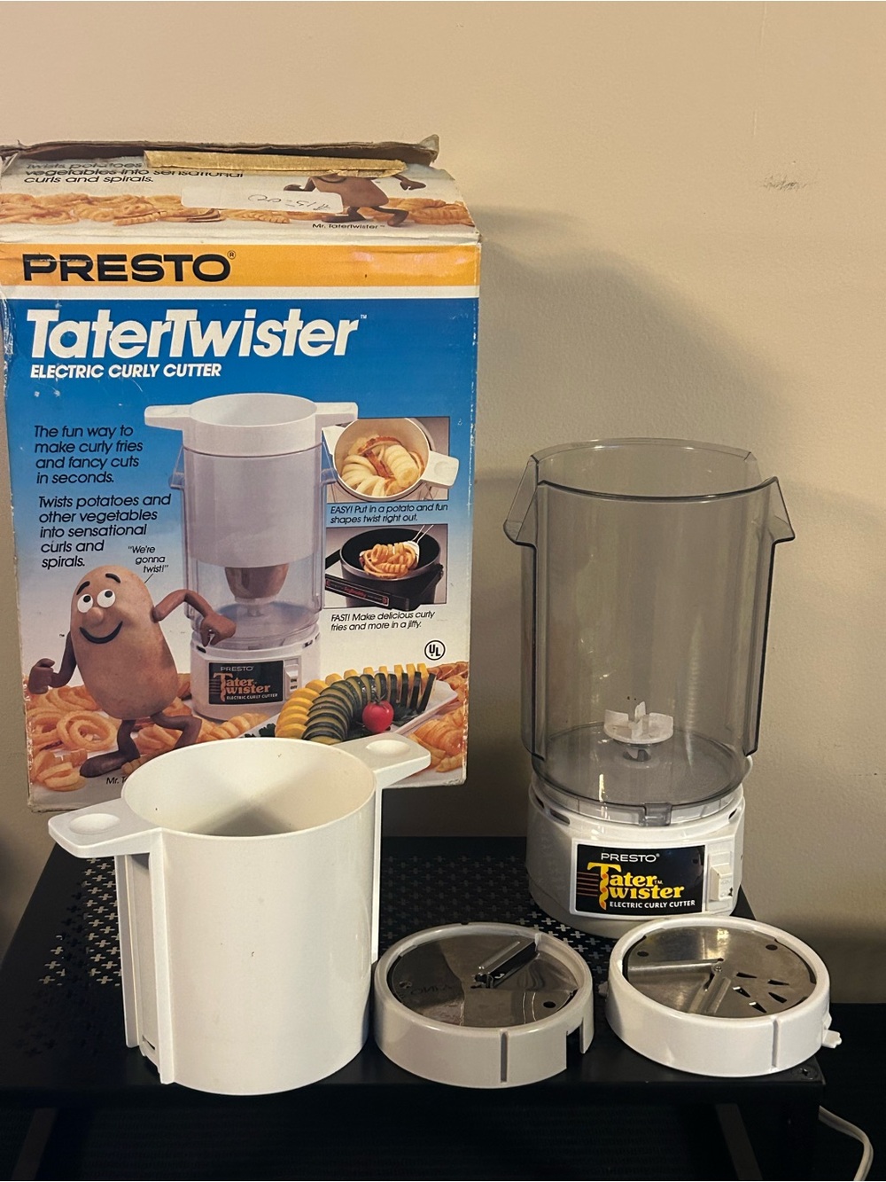 Vintage Presto TaterTwister Electric Curly Cutter – Original Box
